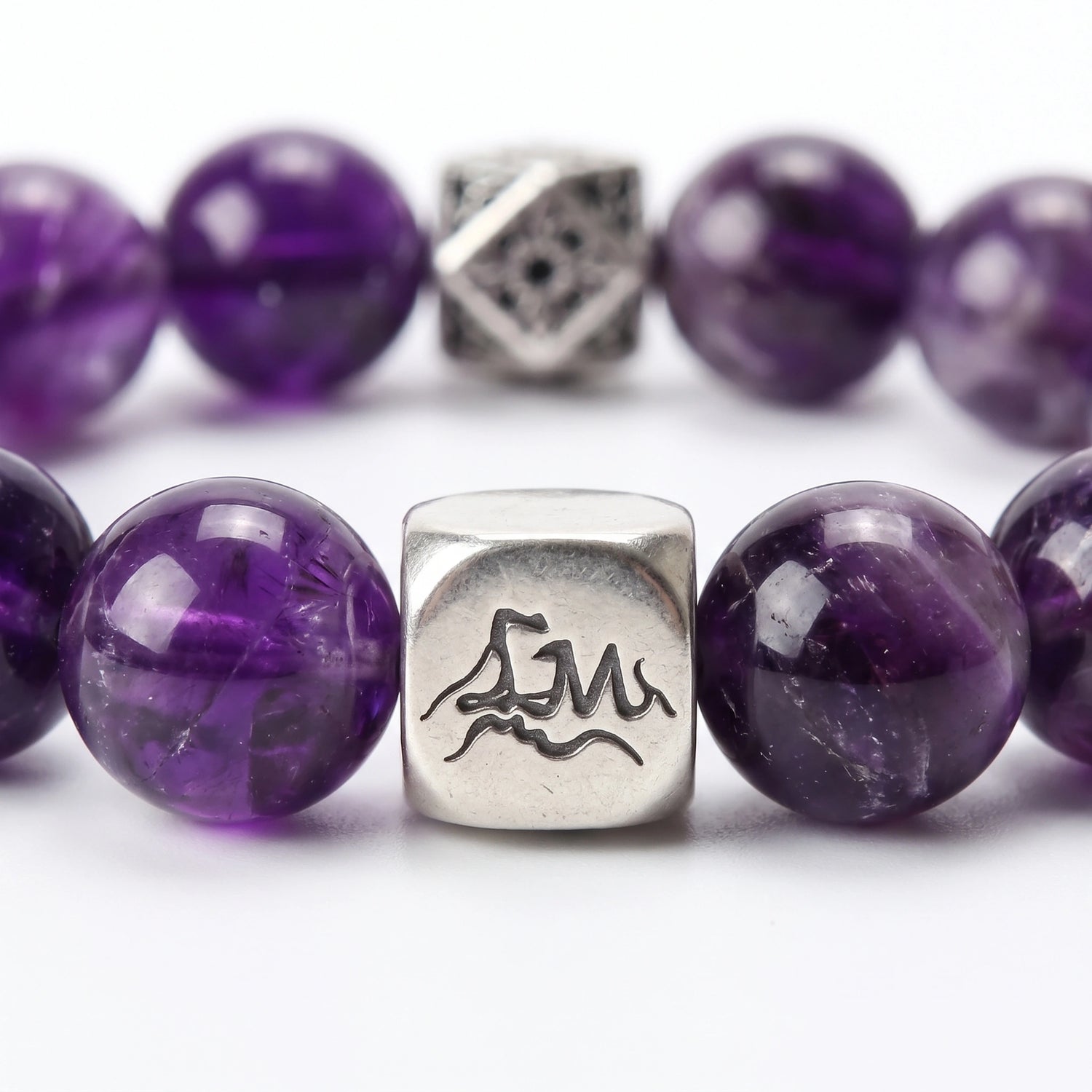 Aurelia Fire bracelet macro detail, Chevron Amethyst and Amethyst — Leymen Jewels