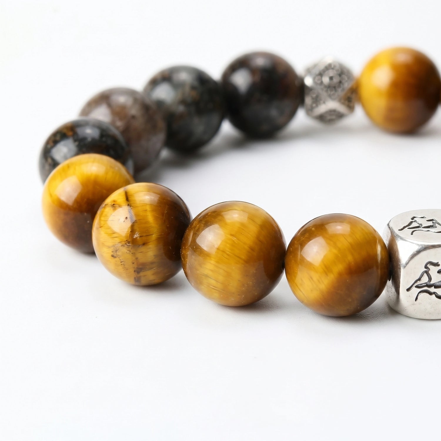 Foundation Earth bracelet macro detail, Tiger's Eye and Black Auralite-23 — Leymen Jewels