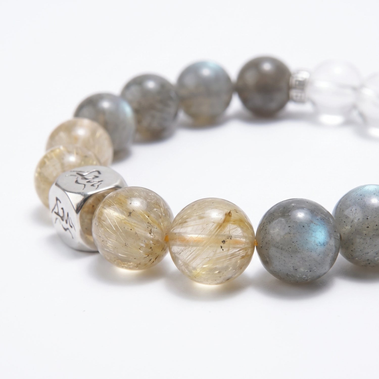 Horizon Metal bracelet macro detail, Golden Rutilated Quartz, Grey Moonstone, and Blue Moonstone — Leymen Jewels